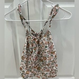 Girls shirt size 8 in great condition.